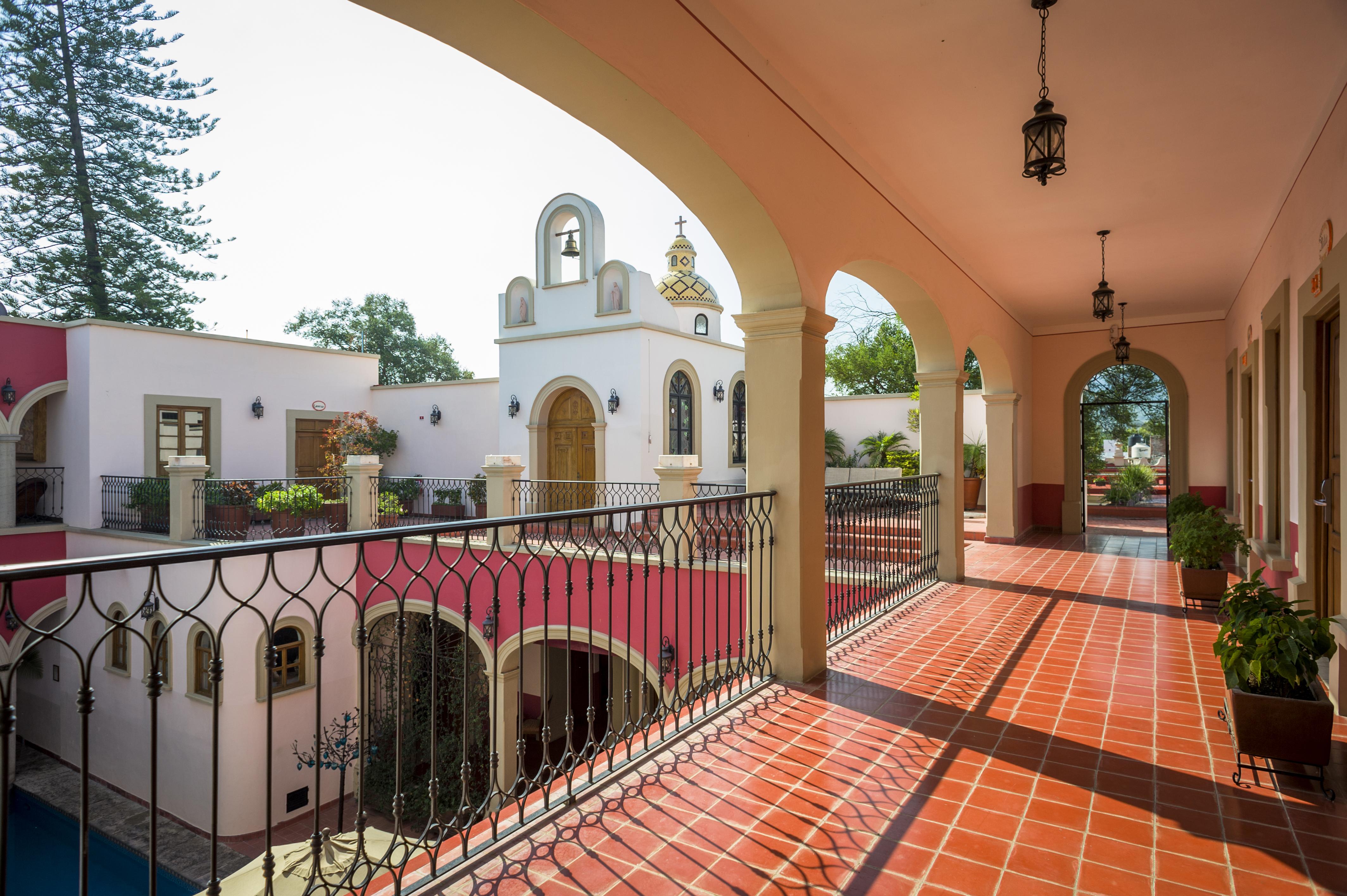 Gran Casa Sayula Galeria & Spa Exterior photo